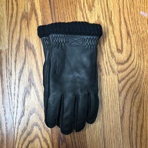 Hestra Black Leather Gloves with Ribbed Cuff